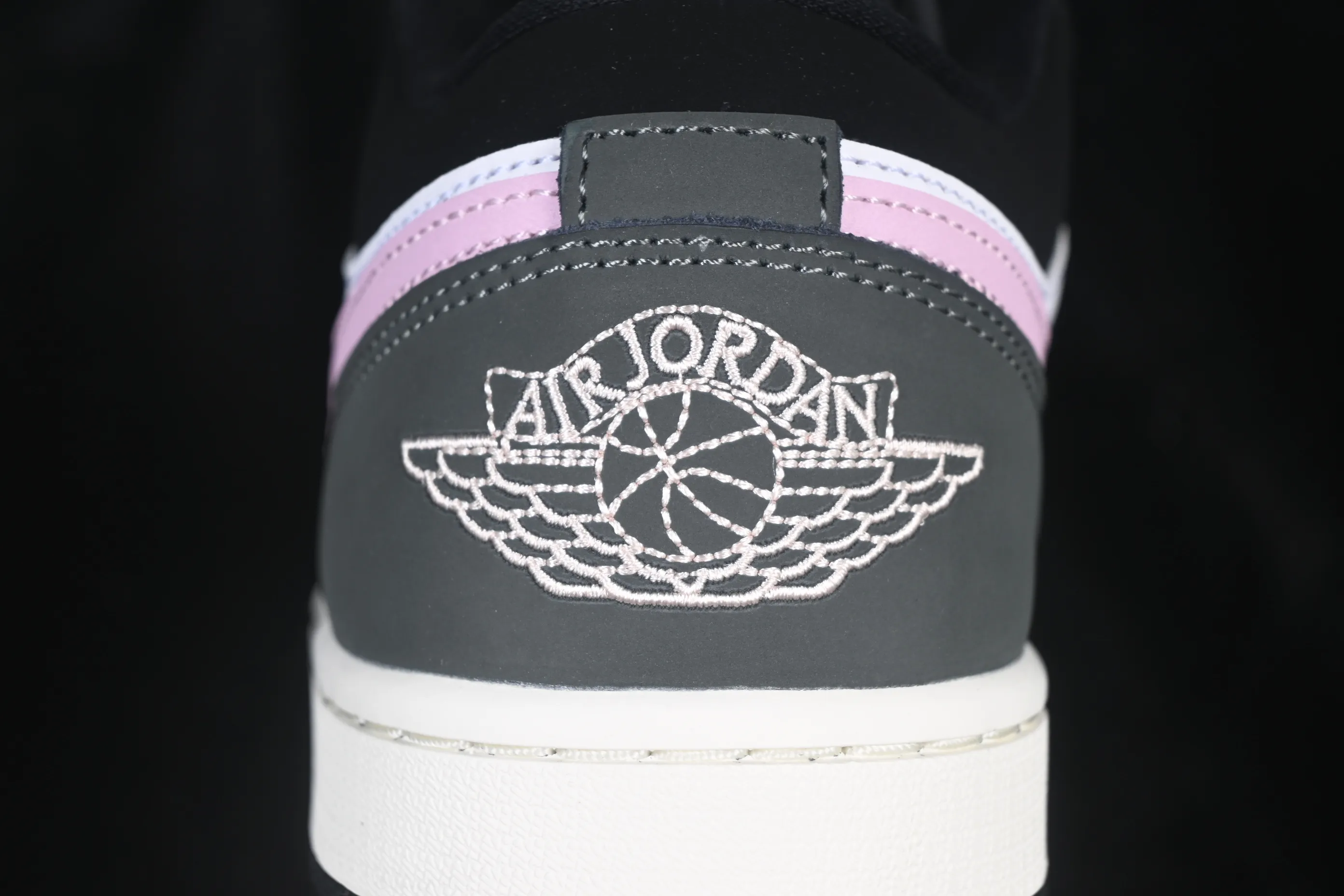 All categories Air Jordan Jordan series basketball shoes Air Jordan 1 Low G version pure original Air Jordan 1 Low AJ1 Joe 1 black gray purple low-top retro culture basketball shoes II3788-003